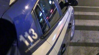 Roma scontro tra volante della polizia e auto in fuga tre feriti