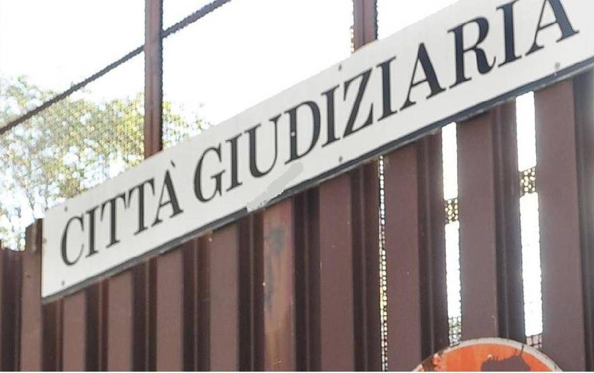 Roma condannato in appello protagonista video hit Amico del Quore di Achille Lauro