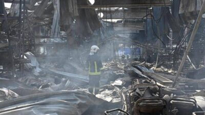 Ucraina piano segreto Usa Russia per porre fine alla guerra. Kharkiv sotto attacco