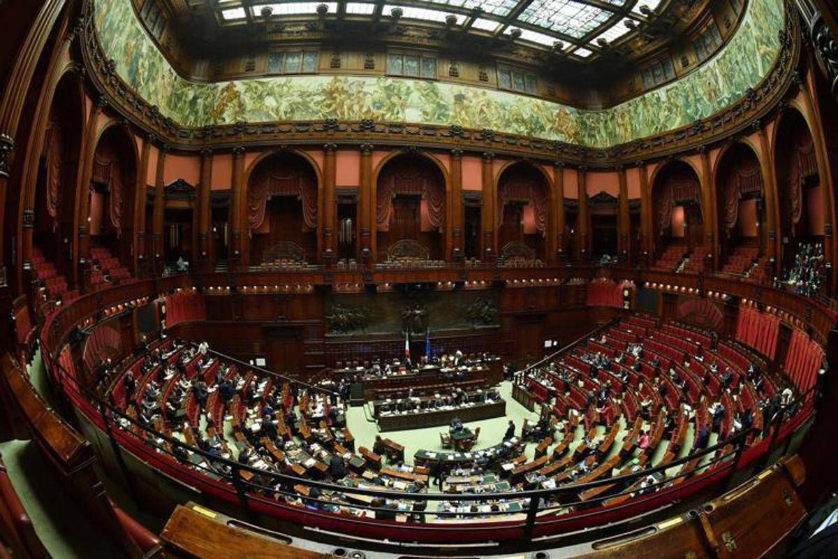 Violenza sulle donne ok unanime della Camera alla legge sul consenso
