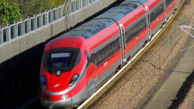 Ferrovie ritardi di oltre 2 ore sullAlta velocita per inconveniente tecnico circolazione in graduale ripresa