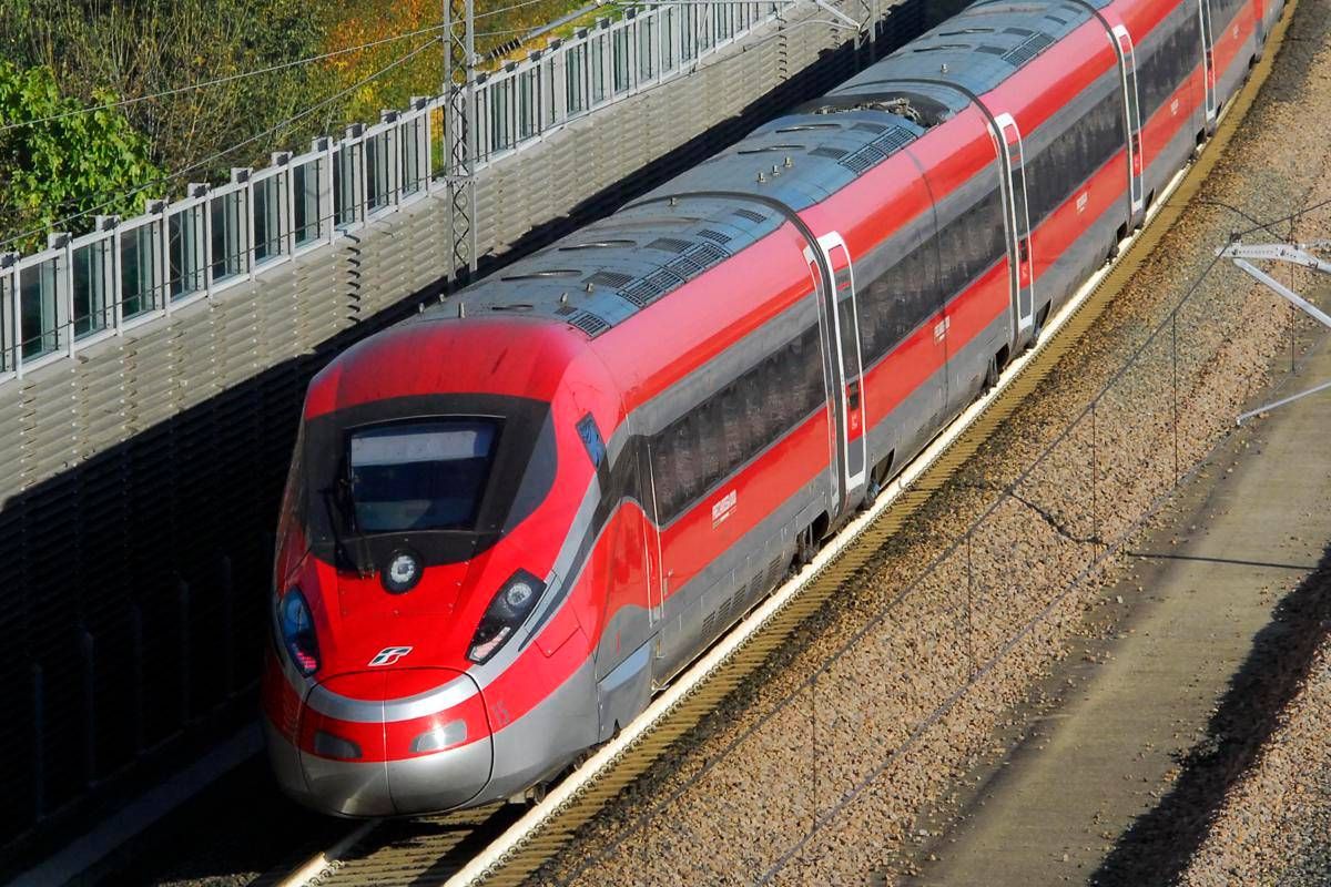 Ferrovie ritardi di oltre 2 ore sullAlta velocita per inconveniente tecnico circolazione in graduale ripresa