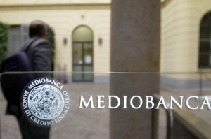 Mediobanca, agli azionisti 4,9 miliardi in tre anni