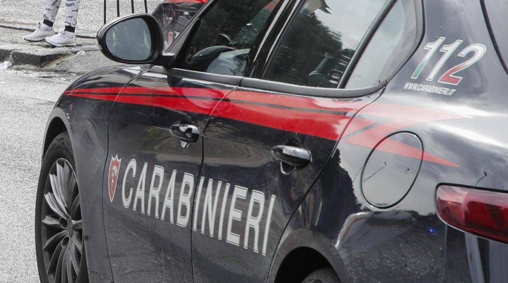 Spara alla madre e si toglie la vita, la tragedia familiare a Villa di Tirano (Sondrio)