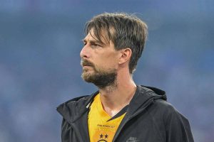 Acerbi contro tifoso del Psg: “Barcola? Non mi piacciono prese in giro, ti sfondo di botte”