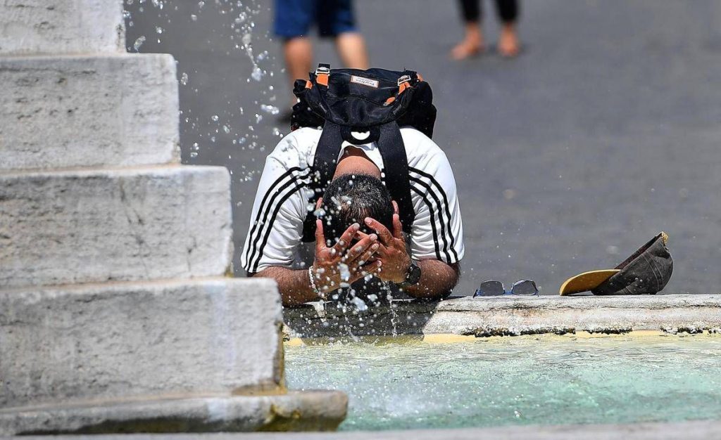 Italia in un forno, caldo record nel weekend: ma occhio a temporali e grandine