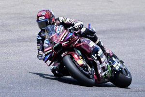 MotoGp, Marquez trionfa ancora al Mugello. Secondo il fratello Alex, beffa Bagnaia