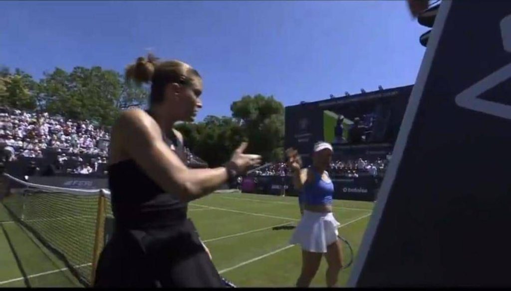 Tensione al Wta di Amburgo, lite sottorete tra Sakkari e Putintseva – Video
