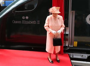 Addio al treno della regina Elisabetta, sarà dismesso nel 2027