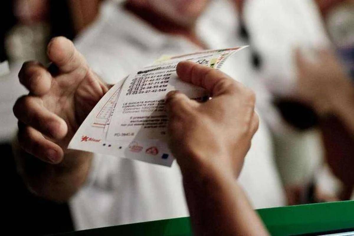 SuperEnalotto estratta la combinazione vincente oggi 15 novembre