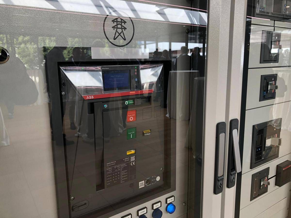 ABB presenta a Frosinone linterruttore aperto Sace Emax 3 piu versatile affidabile e sicuro