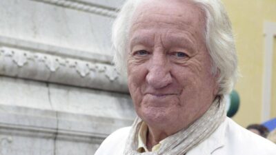 Addio a Forattini il ricordo dei politici. Bertinotti Craxi con stivali alla Mussolini e Berlinguer in vestaglia nella storia