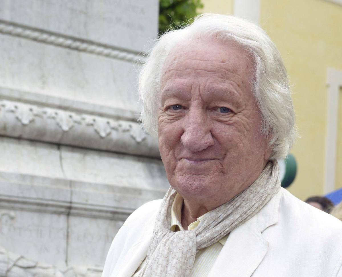 Addio a Forattini il ricordo dei politici. Bertinotti Craxi con stivali alla Mussolini e Berlinguer in vestaglia nella storia