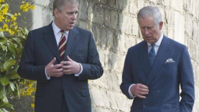 Carlo prepara il benvenuto ad Andrea a Sandringham dopo lo sfratto dalla Royal Lodge