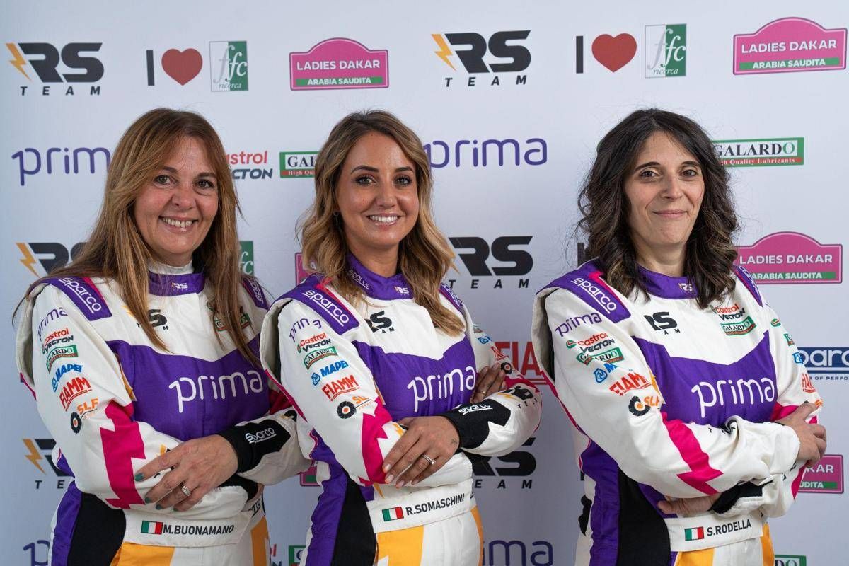 Dakar Classic 2026 Prima Assicurazioni e Rachele Somaschini in gara con un equipaggio tutto al femminile