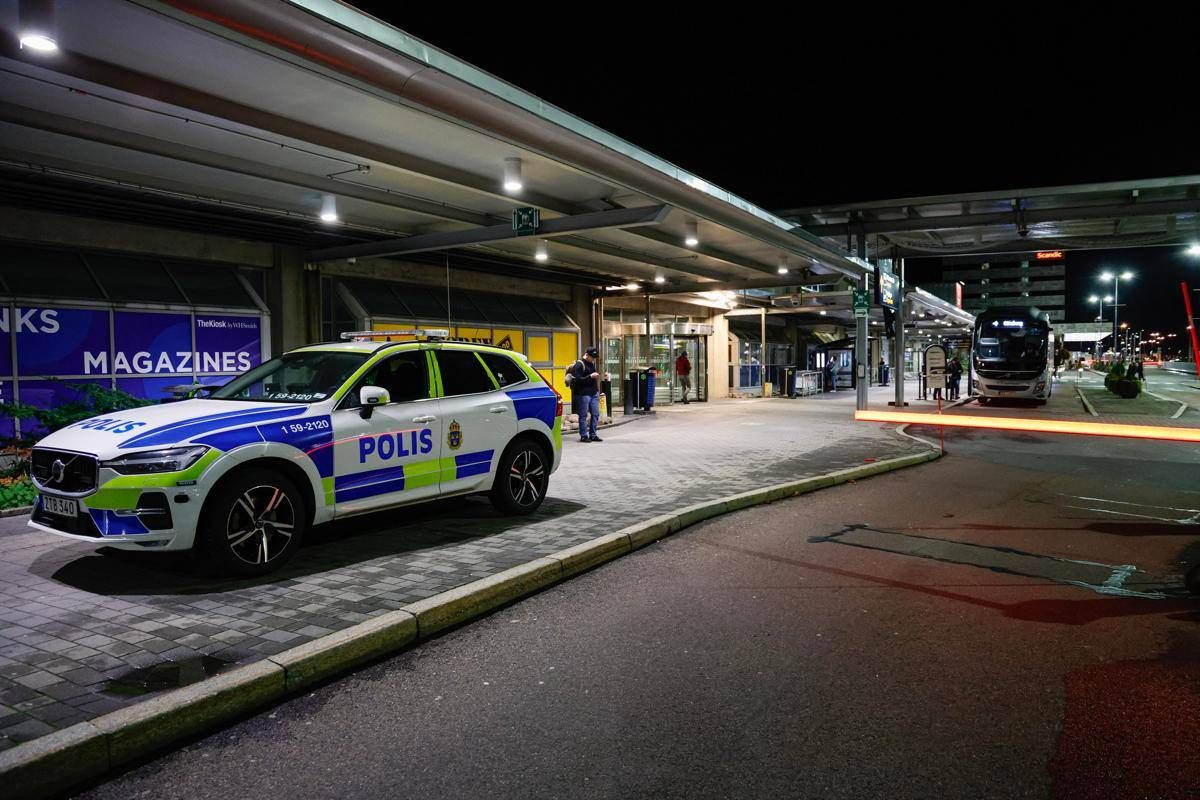 Droni avvistati allaeroporto svedese di Goteborg Traffico sospeso e voli deviati verso altri scali