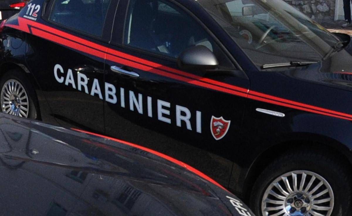 Genova cade da tromba delle scale in BB morto turista Usa