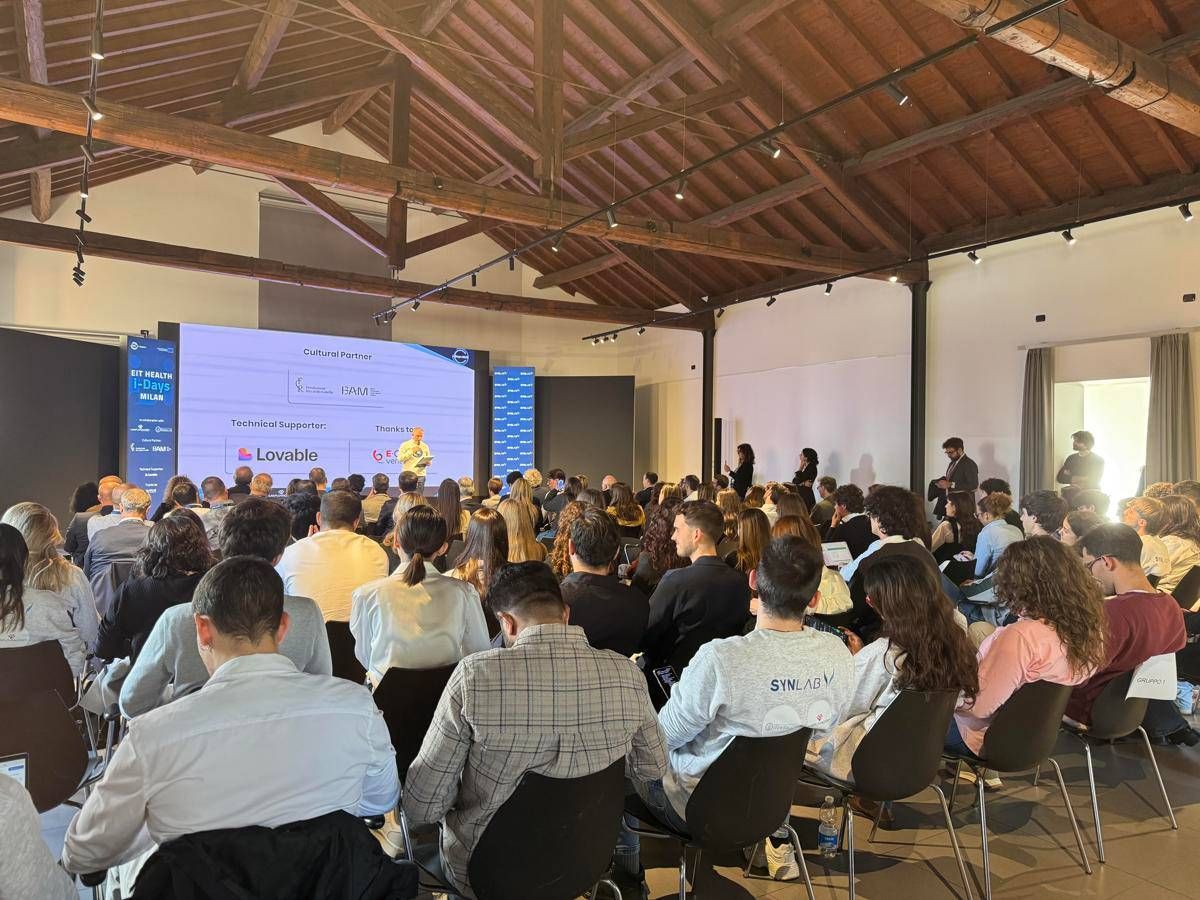 Hackathon Synlab vince Alma Care soluzione digitale per invecchiare bene