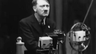 Hitler un documentario svela i segreti Aveva un solo testicolo. Nessun antenato ebreo