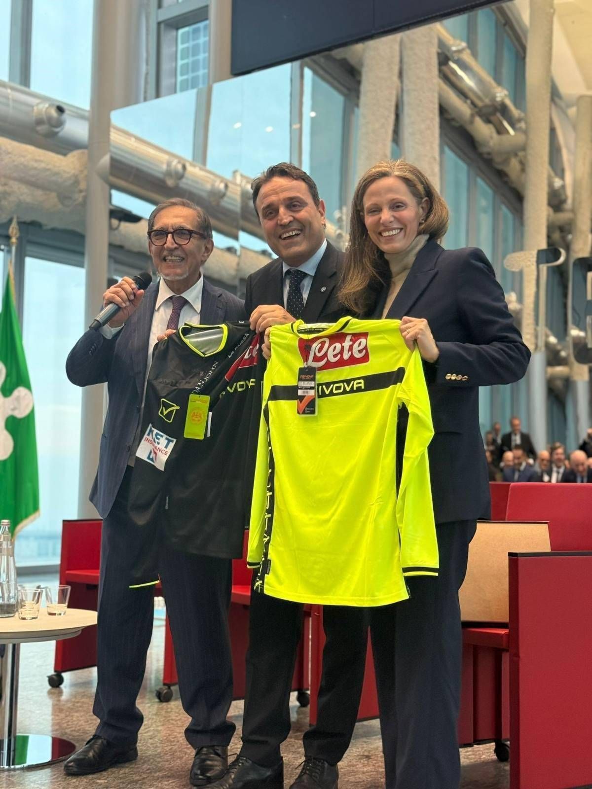 Il fischio che unisce a Palazzo Lombardia un confronto sulla cultura del rispetto e sul ruolo educativo degli arbitri