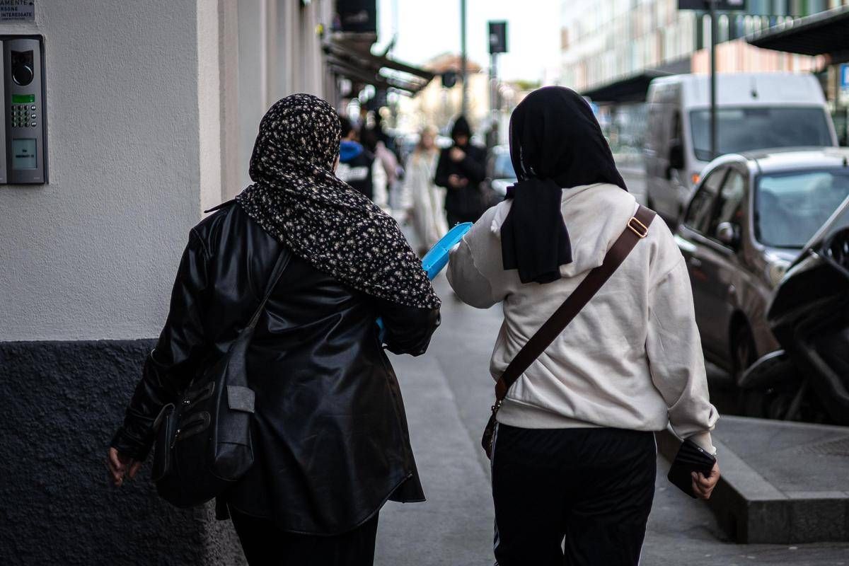LAustria vuole vietare il velo alle studentesse under 14 Favorisce immagine distorta del corpo