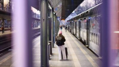 Manovra sindacati contro emendamento FdI Inaccettabile obbligo di dichiarare in anticipo adesione a sciopero