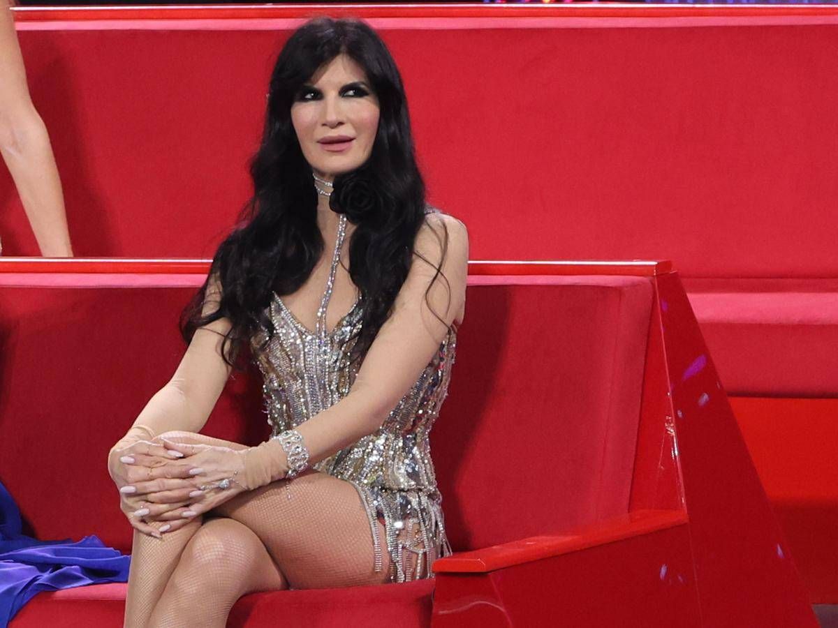 Pamela Prati rivela Mi sono proposta per Sanremo voglio partecipare. E Balivo punzecchia