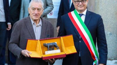 Robert De Niro premiato con la Lupa Capitolina a Roma Le mie radici rendono il premio piu speciale