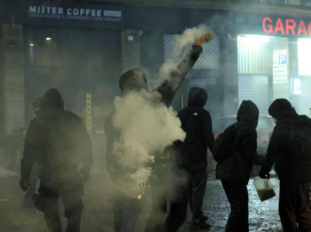 Scontri a Bologna Lepore Centomila euro di danni. Fattura al ministro Giusto che qualcuno paghi