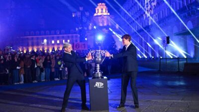 Sinner e Alcaraz a Torino inizia la battaglia per la coppa del numero uno