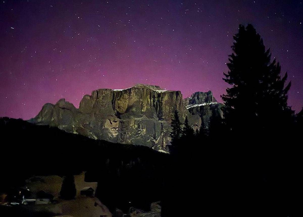 Tempesta geomagnetica cannibale laurora boreale illumina lItalia