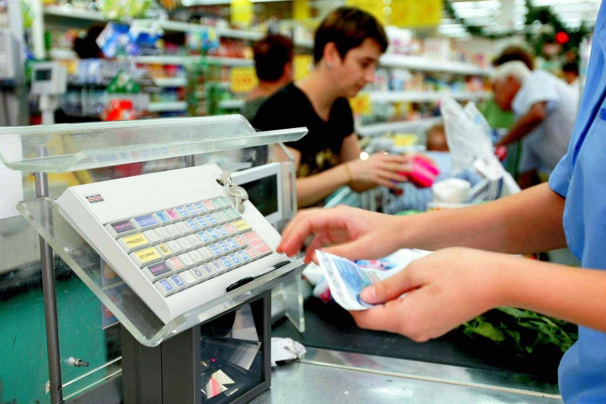 Test del carrello e lavoratori Pam licenziati domani incontro azienda sindacati