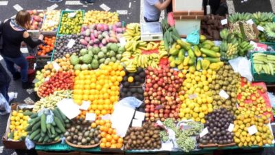 Trump abbassa dazi su carne banane caffe e pomodori