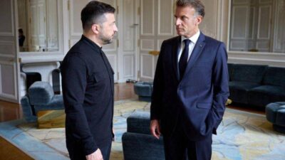 Ucraina nuovi raid russi. Zelensky da Macron per intesa su difesa aerea